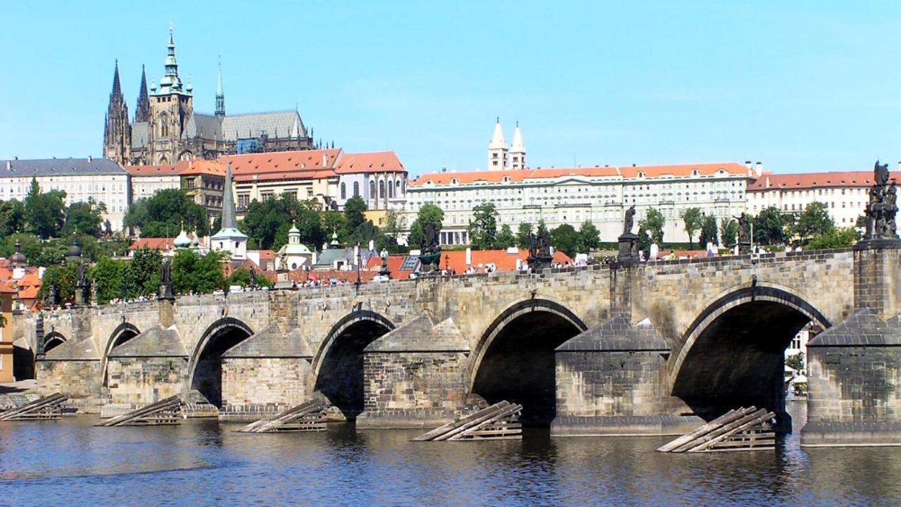 Apartment Vltava Прага Екстер'єр фото