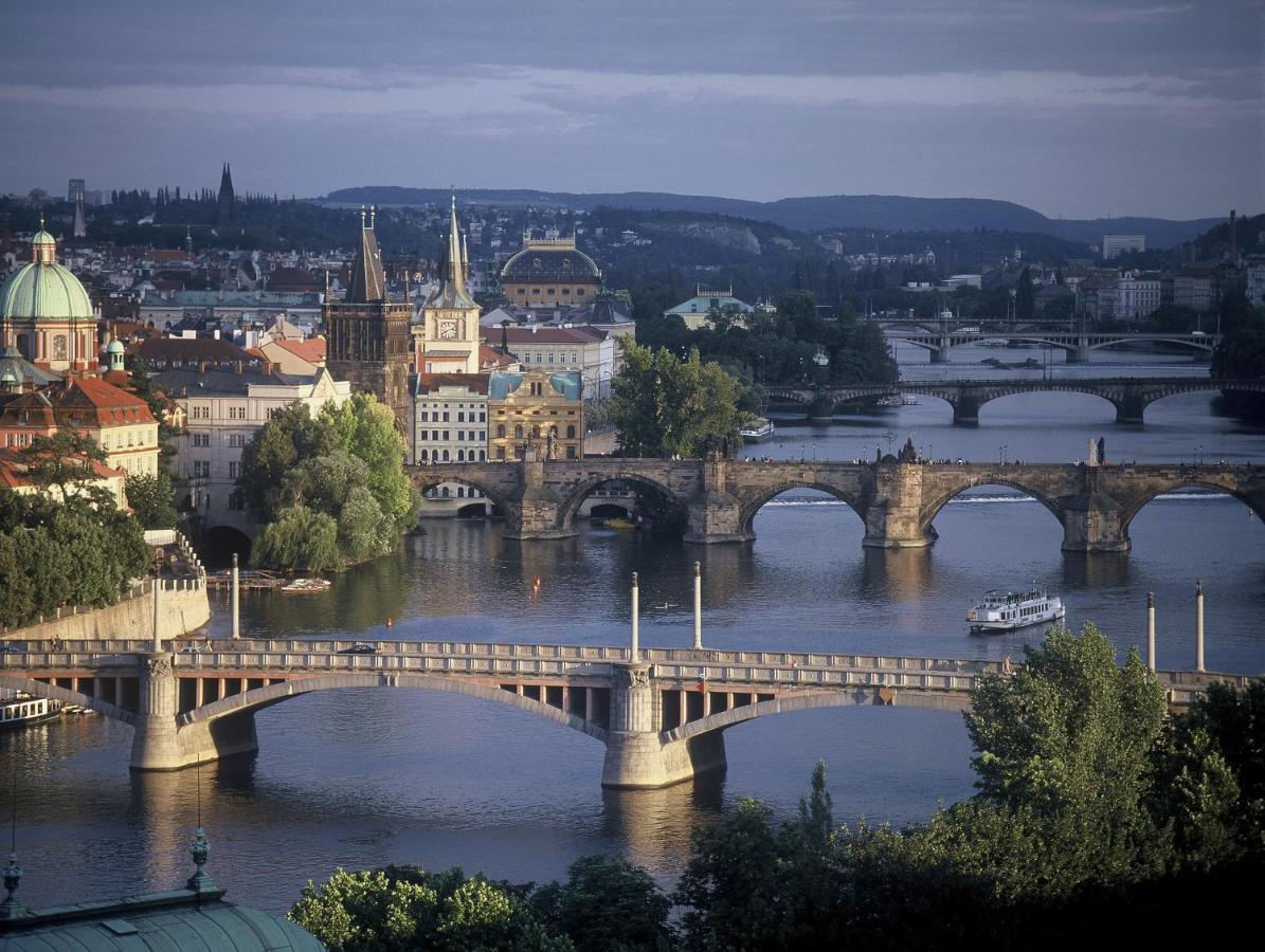 Apartment Vltava Прага Екстер'єр фото