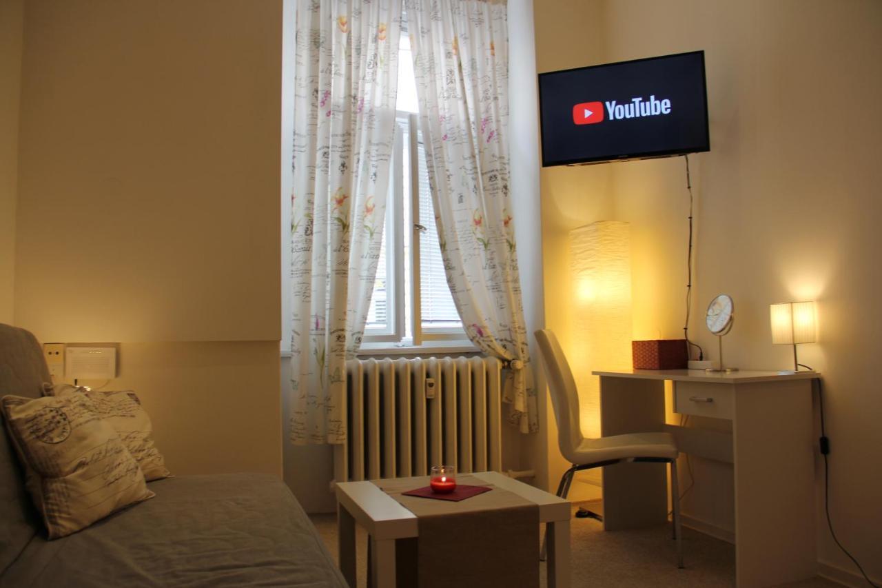 Apartment Vltava Прага Екстер'єр фото
