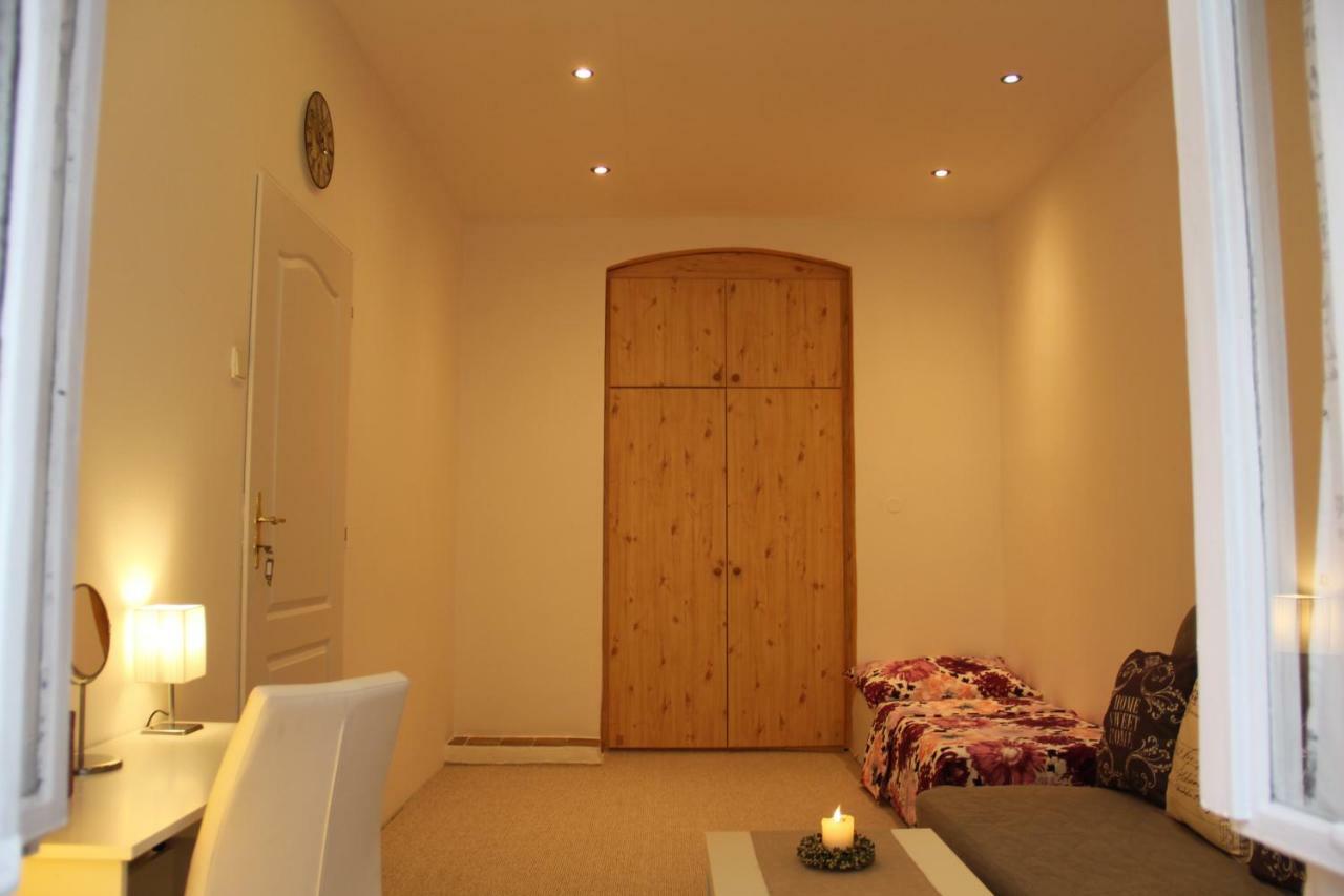 Apartment Vltava Прага Екстер'єр фото
