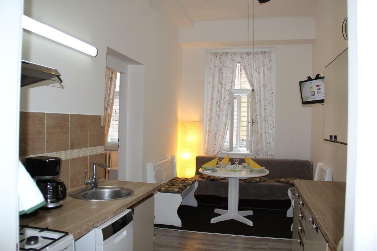 Apartment Vltava Прага Екстер'єр фото